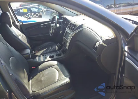 2011 Chevrolet Traverse Lt z USA, uszkodzony, nr VIN 1GNKVJED8BJ213357